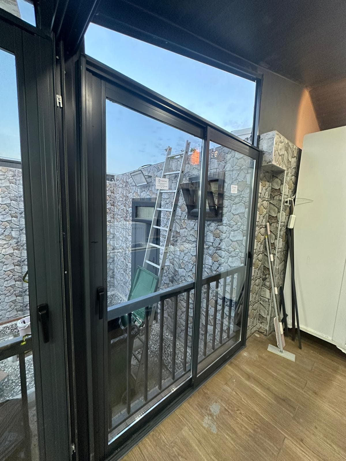 BRK Cam Balkon — tamamlanan cam balkon / pergola uygulaması 4