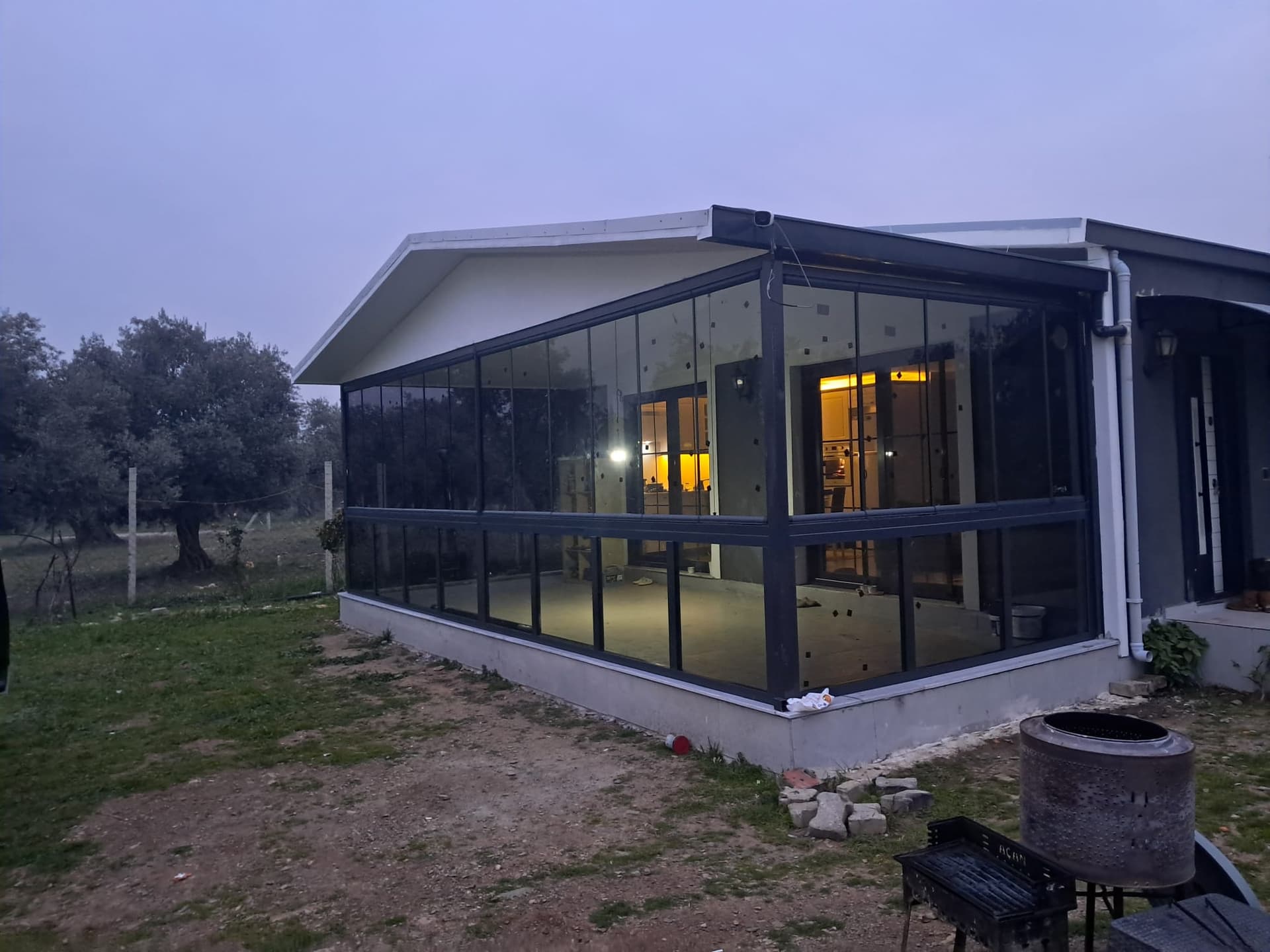 BRK Cam Balkon — tamamlanan cam balkon / pergola uygulaması 19